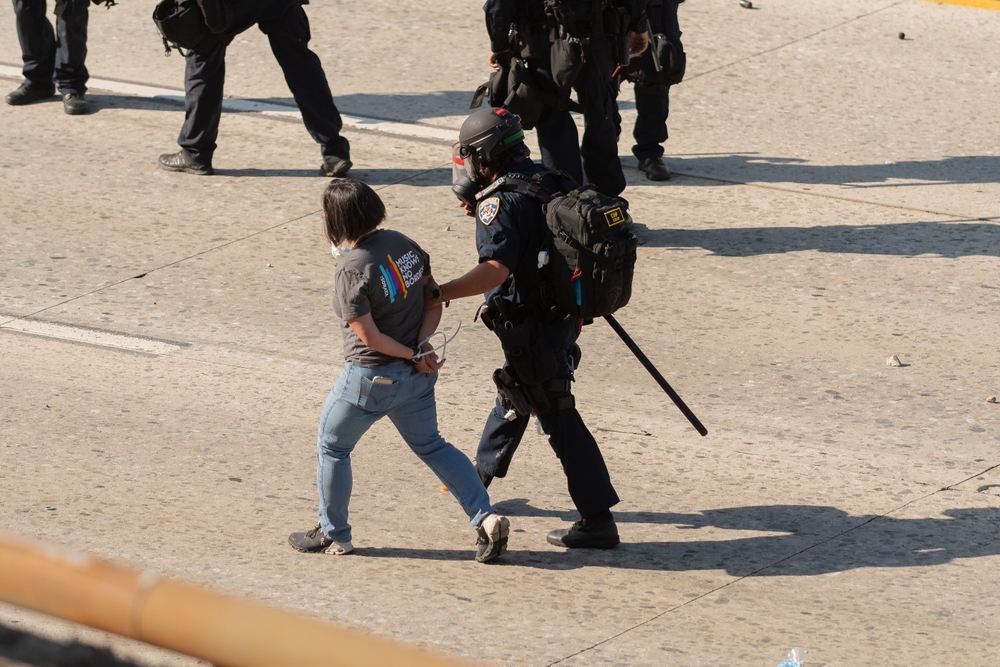 Immigration bail bonds